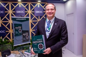 221104 - Lançamento Livro Tratado de Oncologia (3)